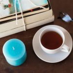 Benzi desenate vintage la ceai de seară pentru relax