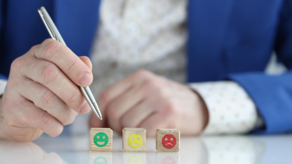 Crearea unui sistem eficient de feedback pentru îmbunătățirea afacerii