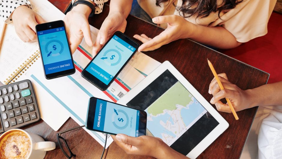 5 aplicații esențiale pentru antreprenori pe smartphone