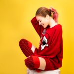 Cum să porți puloverele oversized în mod stilat