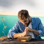 Cum să îți faci singur o masă de exterior pliabilă