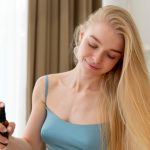 Soluții naturale împotriva căderii părului la femei