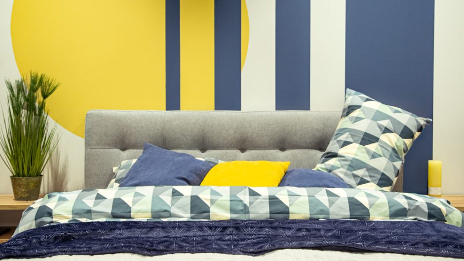 Dormitorul cu decor inspirat de natură: forme organice, culori blânde și materiale tactile