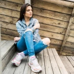 Cum alegi botinele potrivite pentru pantaloni cropped