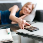 Cum să reduci timpul pierdut online fără aplicații complicate